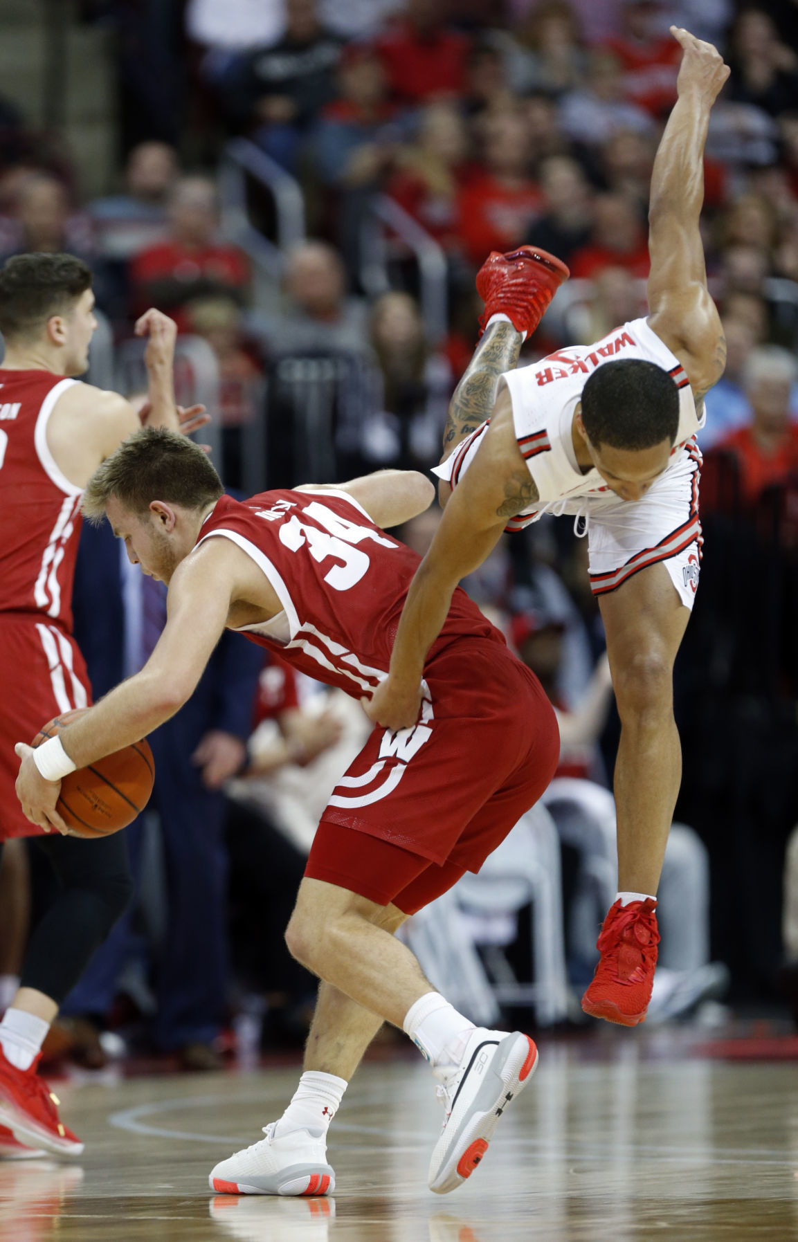 Badgers 61, Buckeyes 57